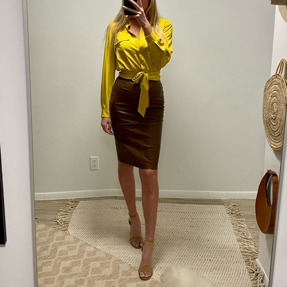 Stunning nwt Silk DVF Sample Sale Blouse Sz S - Picture 2 of 6